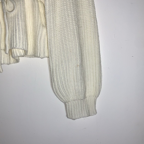 Crochet Knit Long Sleeve V Neck Sweater - Picture 5 of 6